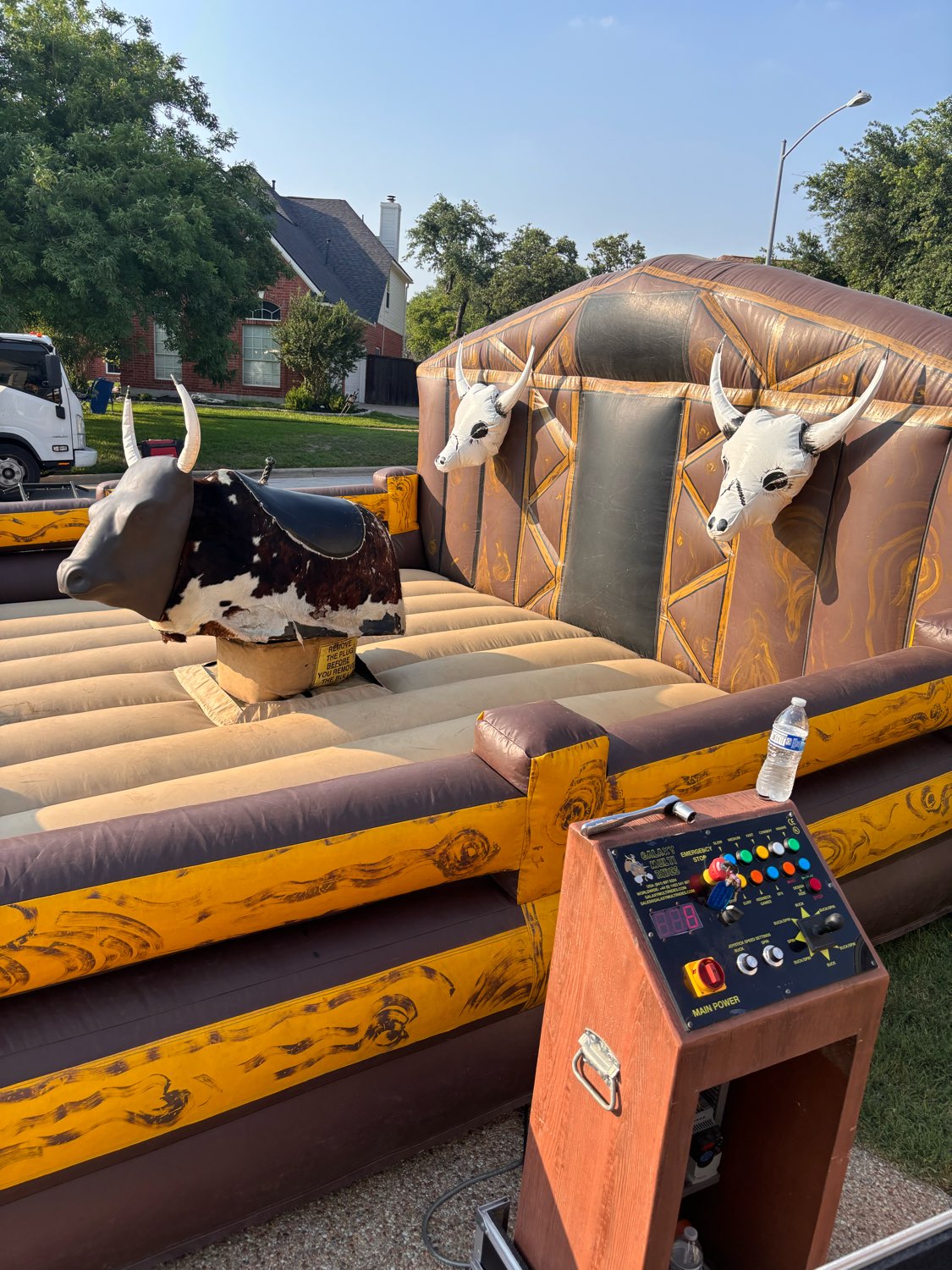 Mechanical Bull Rental NYC – Party & Event Bull Ride | Funtime 4 Fun